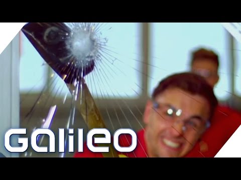 Youtube: Sicherheitsglas durchbrechen? - Highspeed Heroes  | Galileo Lunch Break