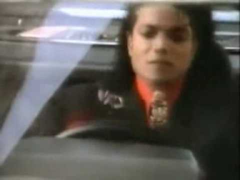 Youtube: Michael Jackson (rare) all pepsi pubs HQ street concert the chase dreams i'll be there