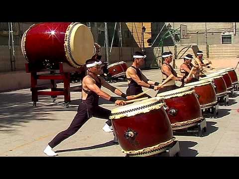 Youtube: Japanese Drums by Shumei Taiko - NEW VERSION