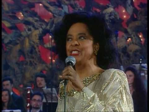 Youtube: He's got the whole world in is hands  - Joan Orleans