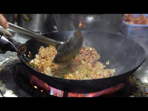 Youtube: Chinese Street Food - Best Fried Noodles 炒麵 Fried rice Chow mein Awesome Wok Technique
