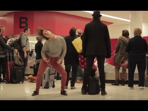 Youtube: Dance Like Nobody's Watching: Airport | HelloGiggles