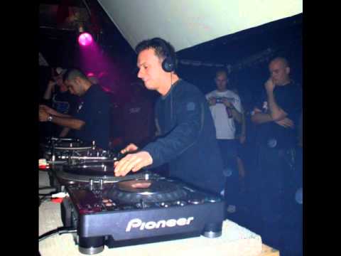 Youtube: Andy C with MC Bassman & Palmer The Chalmer @ Hysteria 10