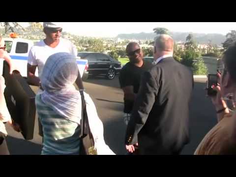 Youtube: Randy Jackson Visits Forest Lawn On Michael's Birthday