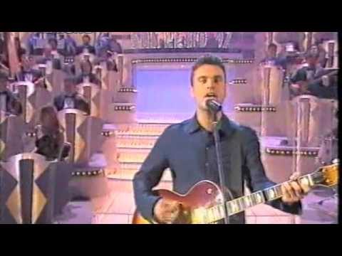 Youtube: Nek - Laura non c'è - Sanremo 1997.m4v