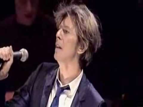 Youtube: David Bowie - Heroes (live)