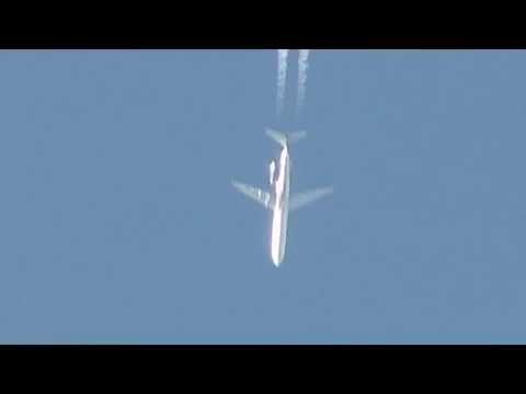 Youtube: Jet mit nur EINEM Triebwerk, Plane with only one Engine -- Hologram?