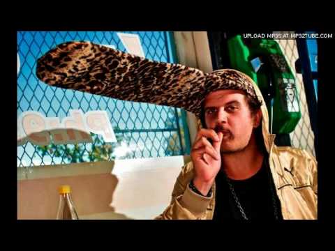 Youtube: Jack Parow - I Miss (Official HQ)