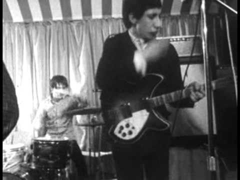 Youtube: The Who - Heat Wave ("Les Mods", 1965)