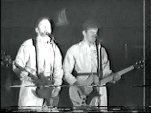 Youtube: DEVO - mongoloid + gut feeling '77 live