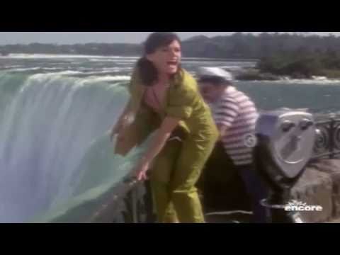 Youtube: Superman II - Niagara Falls Scene