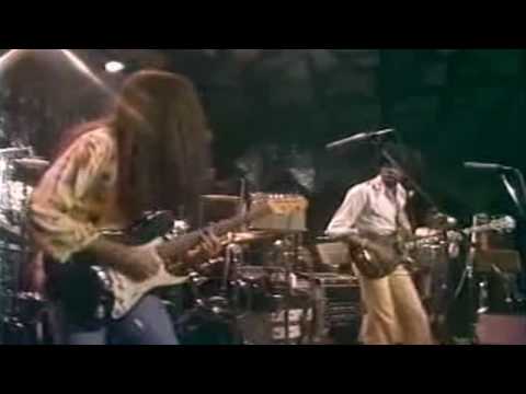 Youtube: Stanley Clarke - Schooldays (with Ray Gomez) Montreux 1977