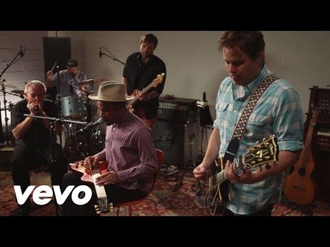 Youtube: I Don't Believe A Word You Say (The Machine Shop Session)