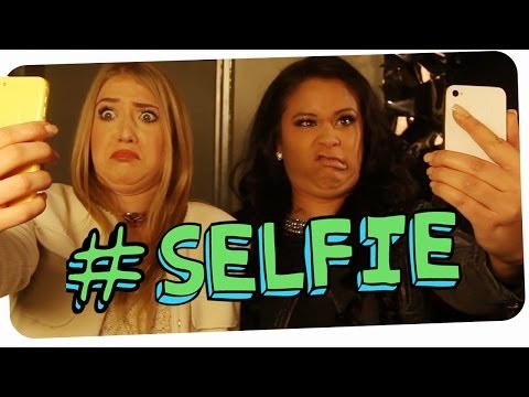 Youtube: #Selfie - The Chainsmokers (Parodie)
