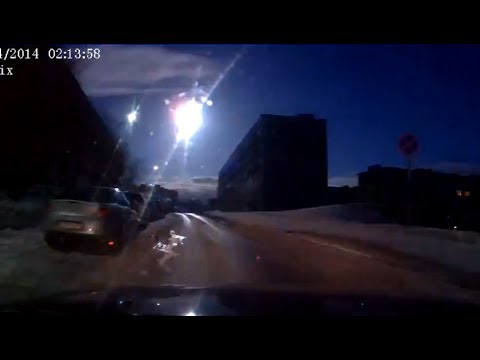 Youtube: Meteor-like object over Russia's Murmansk caught on dash-cams