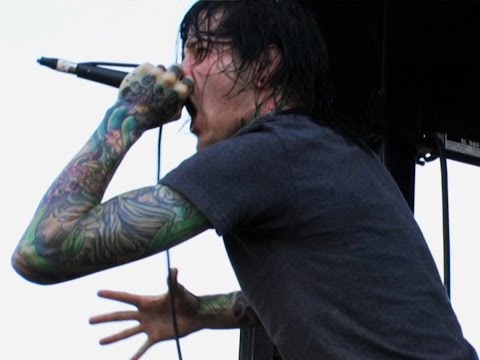 Youtube: SUICIDE SILENCE - Unanswered (OFFICIAL VIDEO)