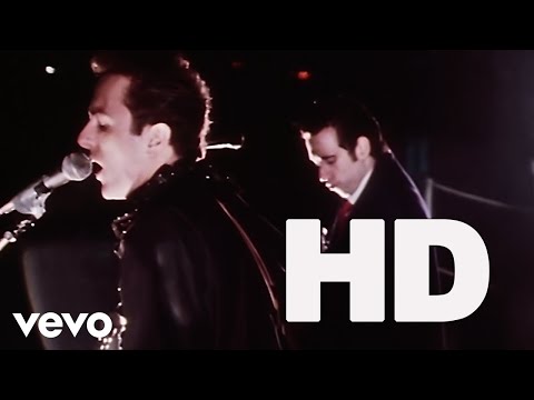 Youtube: The Clash - London Calling (Official HD Video)