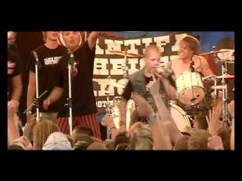 Youtube: Force Attack 2009 ][ Feine Sahne Fischfilet - Antifa Hooligans