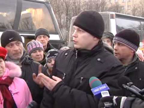 Youtube: Автосафари на людей. Боевики Евромайдана: убирайтесь в свой Харьков или сожжем заживо