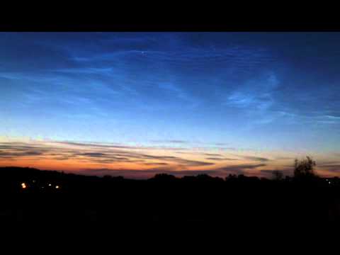 Youtube: Noctilucent Cloud (NLC) above Berlin 27.06.  2:40-3:24 a.m. before sunrise