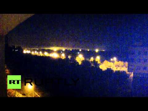 Youtube: Ukraine: Multiple explosions rock Donetsk airport