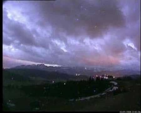 Youtube: Fireball Meteor Sternschnuppe Mar/01/2008