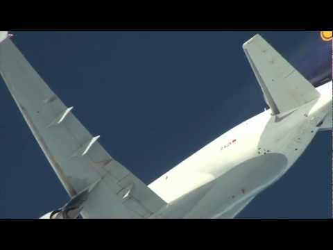 Youtube: Overtaking a Lufthansa Cargo MD11