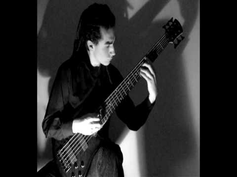 Youtube: Moonlight sonata - Beethoven - Bass Guitar