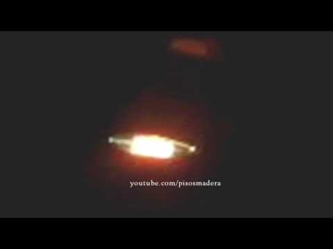 Youtube: UFO new video over Germany Bremen -UFO wieder über Bremen Deutschland 06.01.2014