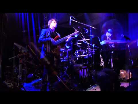 Youtube: Tina Tandler Blue Band | Neuseeland (New Zealand) - live