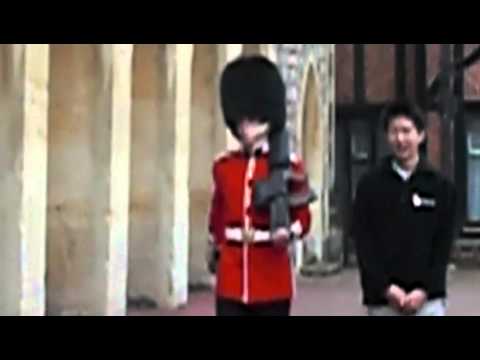 Youtube: Why you don't harass the Queen's Guard
