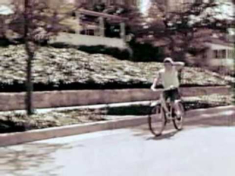 Youtube: Boards of Canada - Everything You Do is a Balloon