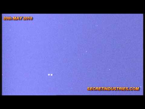 Youtube: Aeroplane Vs Satellite Captured In Night Vision In The Night Sky
