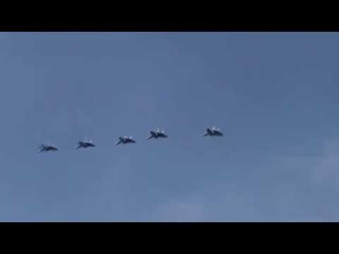 Youtube: Пролет эксадрильи боевых самолетов над Ростовской областью