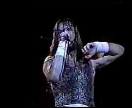 Youtube: Iron Maiden - Hallowed Be Thy Name (Live '85)