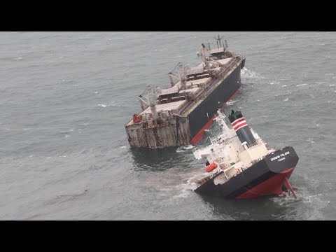 Youtube: 八戸港沖で貨物船が座礁