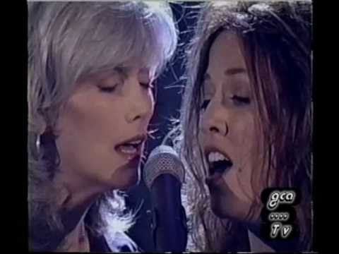 Youtube: Sheryl Crow & Emmylou Harris (Live) : Pale Blue Eyes