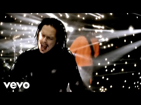 Youtube: Korn - Freak On a Leash (Official HD Video)