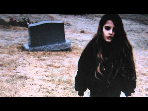 Youtube: Crystal Castles - Not In Love ft. Robert Smith of The Cure