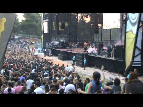 Youtube: Moby-Rock wave 2009- It's Raining Again