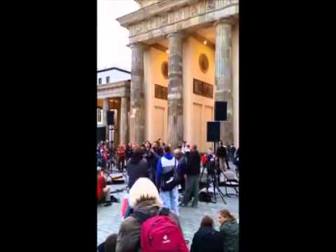 Youtube: Krach auf Montagsdemo Berlin