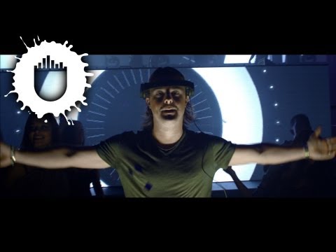 Youtube: Axwell - Center Of The Universe (Official Video)