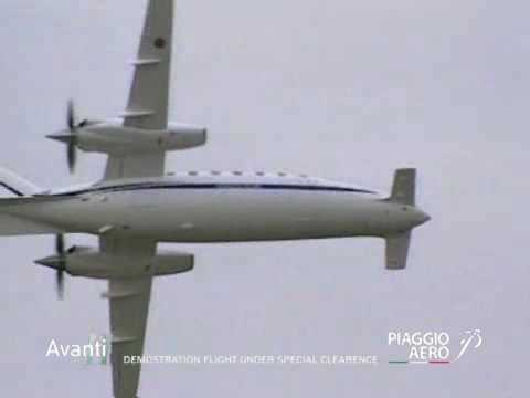 Youtube: 比雅久航太P.180 Avanti2 飛行展示