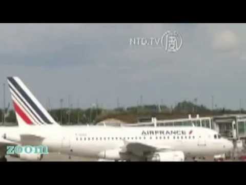 Youtube: Fast UFO over Paris, France - TV News about Air France Strike - September 2014
