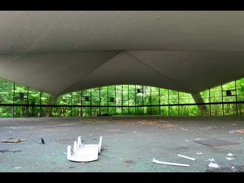 Youtube: LOST PLACES: Lore Bauer Halle/Architektengebäude | Deutschland (Urban Exploration HD)