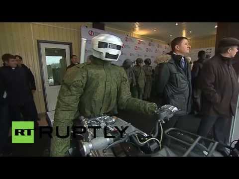 Youtube: Russia: Putin meets Russian battle android