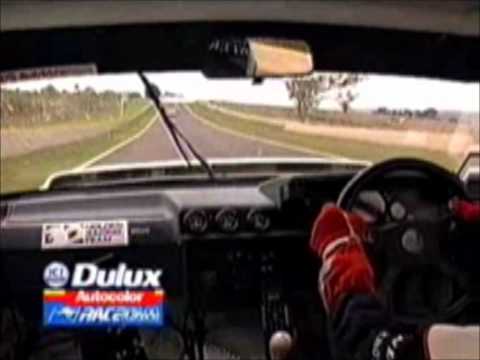 Youtube: Skyline R32 GTR power 1990 race