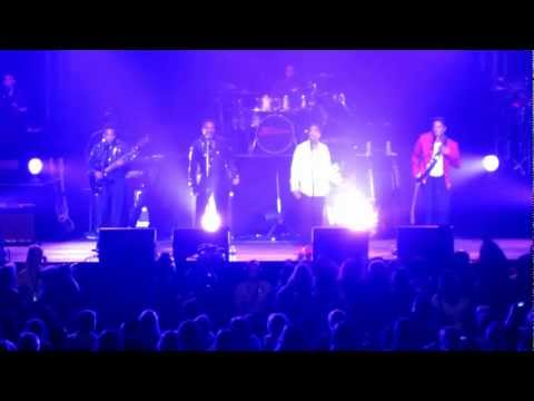 Youtube: The Jacksons Unity Tour 2012 (J5 medley)
