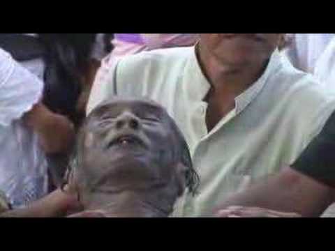 Youtube: Ambassador AA Gede Oka Djelantik's body washing  part 2
