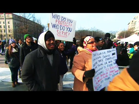 Youtube: Thousands gather to protest in Washington
